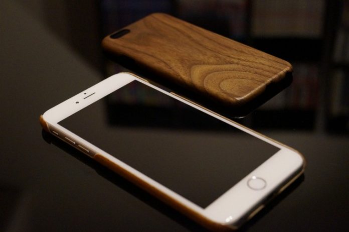 pitaka-iphone-6-s-plus-wooden-case-review Pitaka iPhone 6/6s/Plus用「黒くるみ天然木」「天然桜ウッド」ケースレビューまとめ!