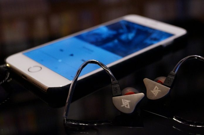 auglamour-r8-earphone-review AUGLAMOUR R8 レビュー