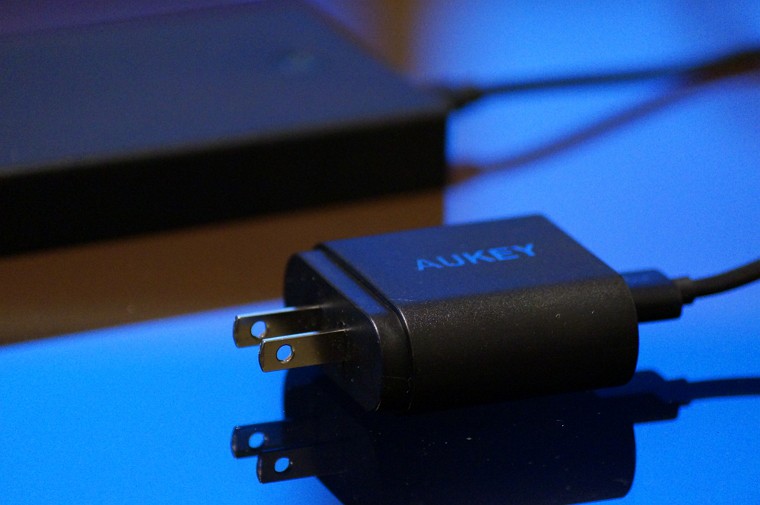 Quick Charge 3.0対応の急速充電器「Aukey PA-T9」レビュー！