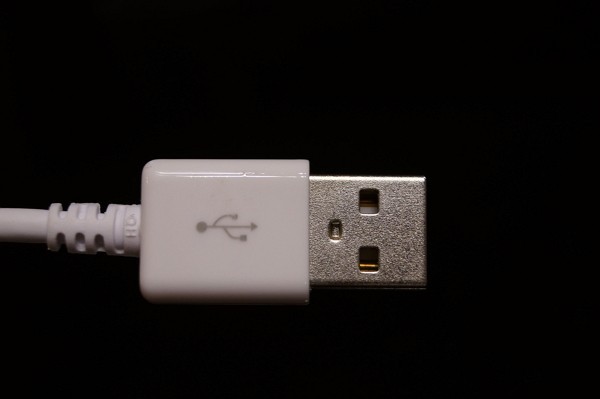 「OKITI Micro USBケーブル 1.5m 2本セット」レビュー