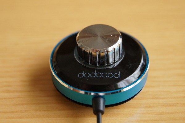 「dodocool ワイヤレス受信機 3.5mm入力ジャック 2ポートUSBカーチャージャー付き」の基本的な使い方