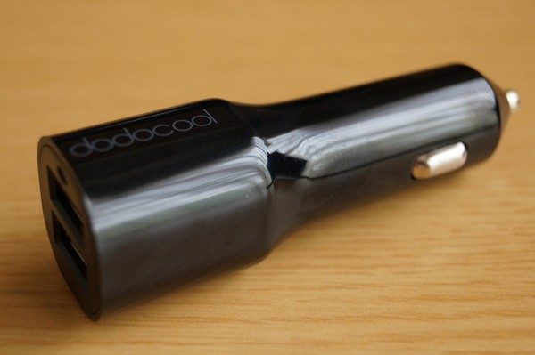 「dodocool ワイヤレス受信機 3.5mm入力ジャック 2ポートUSBカーチャージャー付き」の基本的な使い方