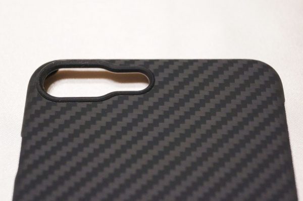 「Pitaka iPhone 7 Plus アラミド繊維製ケース」外観レビュー！