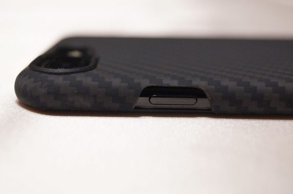 「Pitaka iPhone 7 Plus アラミド繊維製ケース」外観レビュー！