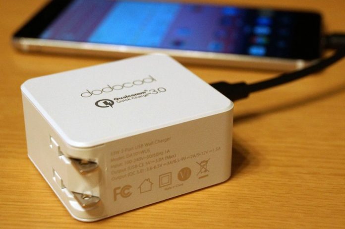 dodocool-2-port-usb-rapid-charger-c-qc-3-da101wus-review 【レビュー】対応機器ならかなりの急速充電が可能!「dodocool 2ポート USB急速充電器 USB-C & QC 3.0対応 折りたたみ式プラグ搭載」は便利な高性能充電器!