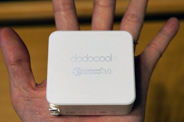 「dodocool 2ポート USB急速充電器 USB-C & QC 3.0対応 折りたたみ式プラグ」レビューまとめ！