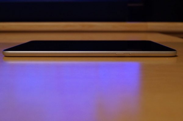 「Xiaomi Mi Pad 3」外観レビュー