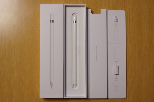 「iPad Pro 10.5インチモデル」と「Apple Pencil」の同梱物一覧