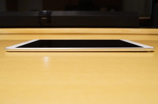 「iPad Pro 10.5インチモデル」外観レビュー！～「iPad 3（2012年モデル）」との比較～