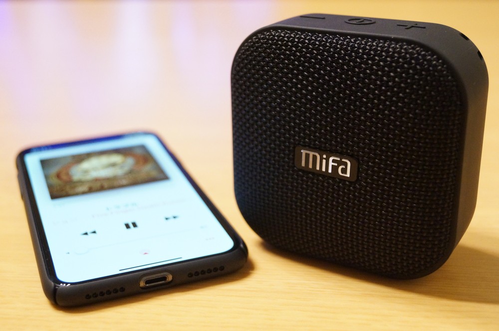 レビュー コンパクトなのに音質良好 Mifa Bluetooth ポータブルスピーカー A1 は防水防塵仕様にmicro Sd カードの再生にも対応したおすすめスピーカー Enjoypclife Net
