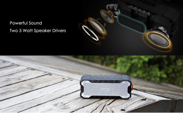 aukey-bluetooth-speaker-sk-m12-amazon-coupon-sale 【300台限定】「AUKEY Bluetooth 防水スピーカー SK-M12」が6月12日まで、クーポン利用で57%オフの2000円に!
