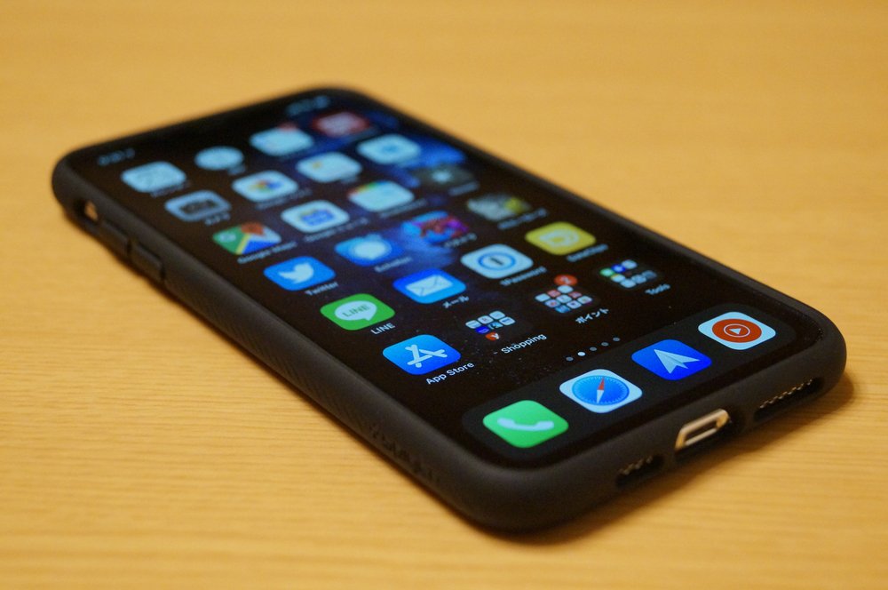 iPhone 11 Pro Max用ケース「Spigen TPU リキッドエアー」レビュー！ちょっと分厚くなるけどフィット感や触り心地、質感は良好！保護性能も期待できそう！