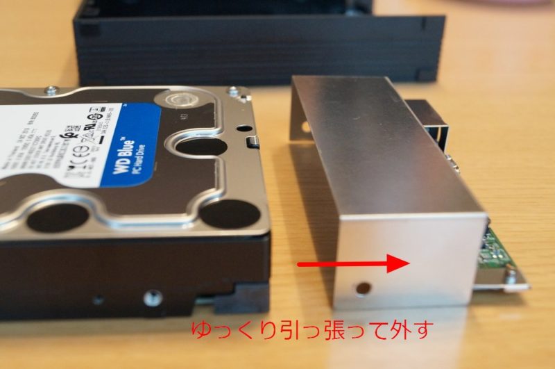 BUFFALO 外付けハードディスク HD-AD4U3 の分解方法