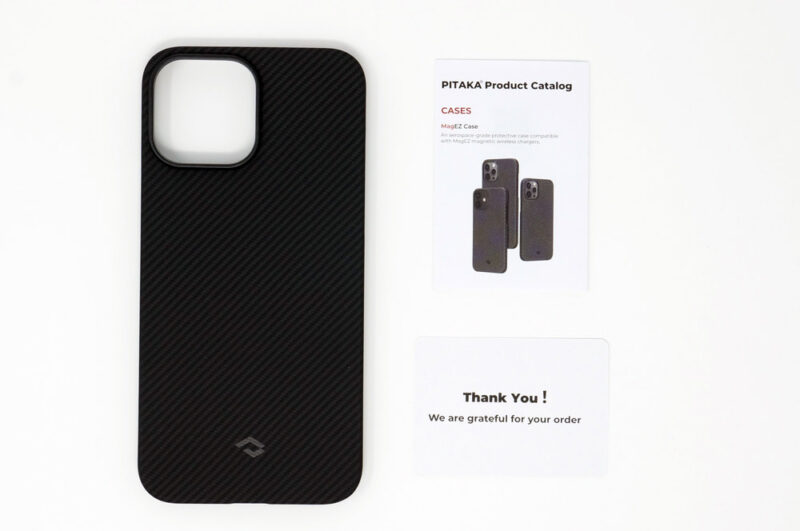 PITAKA Air Case：iPhone 13 Pro Max用のセット内容