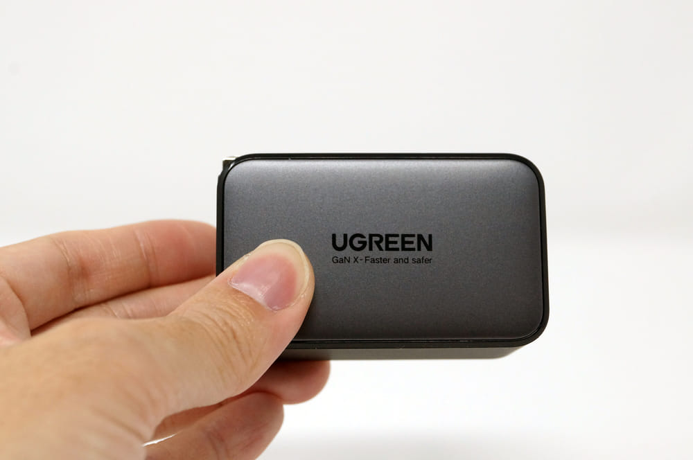 UGREEN 65W USB-C充電器 レビュー：超コンパクトなのに65W対応と高性能！USB-C×2とUSB A×1の組み合わせも使いやすい！